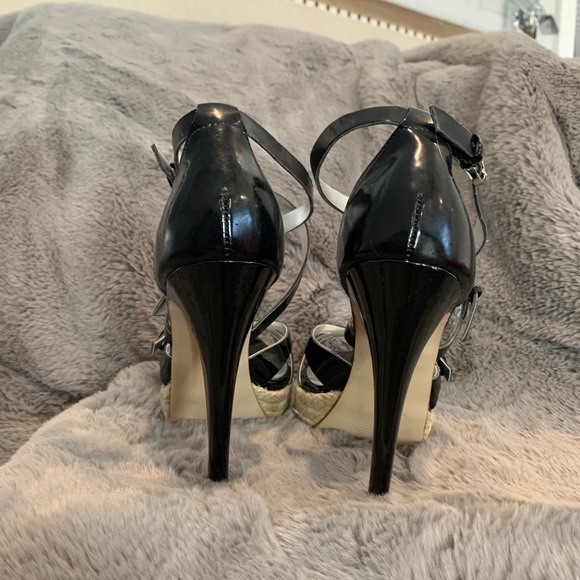 Guess Black Patent Platform Heel - Picture 4 of 5